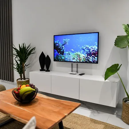 Apartament The Room, 14, Leda Gardens Pafos