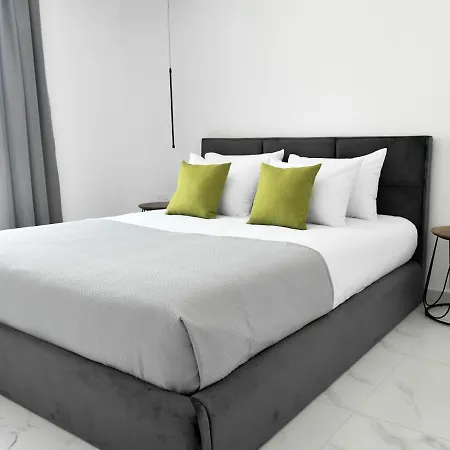 The Room, 14, Leda Gardens Apartament
