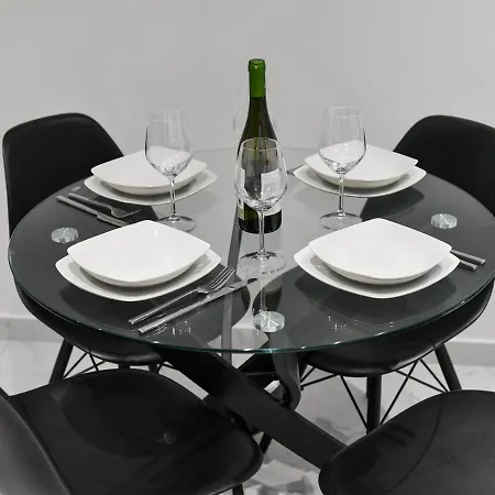 Apartament The Room, 14, Leda Gardens Pafos